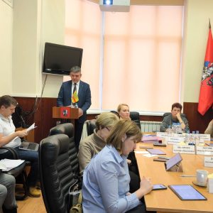 Совет депутатов заслушал отчет главы управы Ломоносовского района