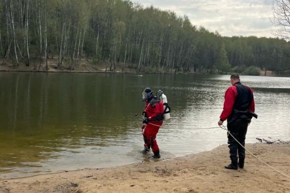 Водолазы провели обследование дна водоемов в зоне отдыха «Тропарево»