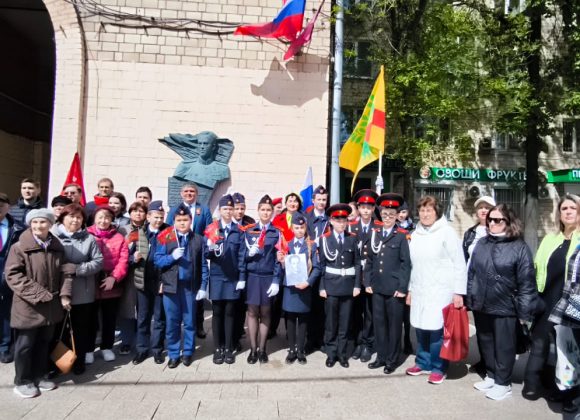 В канун Победы в Ломоносовском почтили память героя