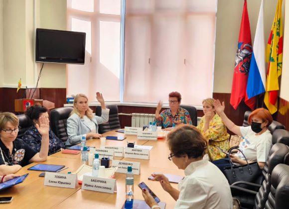 В муниципальном округе Ломоносовский состоялось внеочередное заседание Совета депутатов