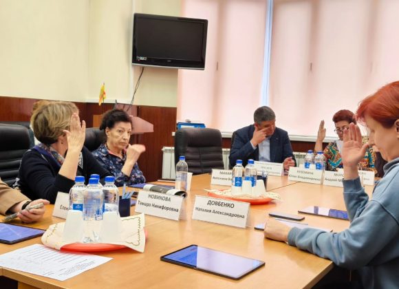 Состоялось последнее перед летними каникулами депутатов муниципального округа Ломоносовский заседание