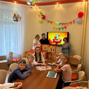 Глава муниципального округа присоединилась к акции «Собери ребенка в школу»