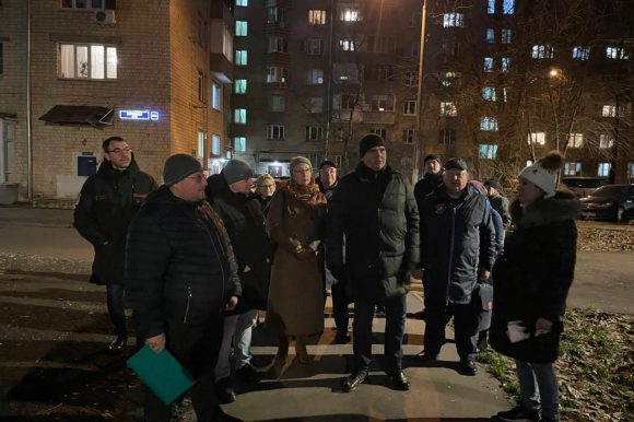 Марина Акатова приняла участие в обходе главы управы