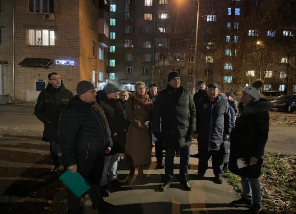 Марина Акатова приняла участие в обходе главы управы