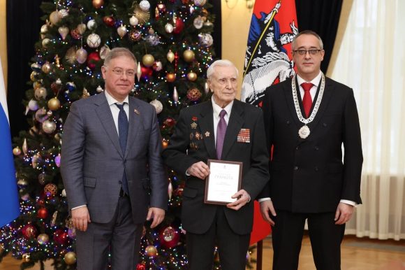 Почетный житель муниципального округа Василий Степанович Глотов награжден Почетной грамотой