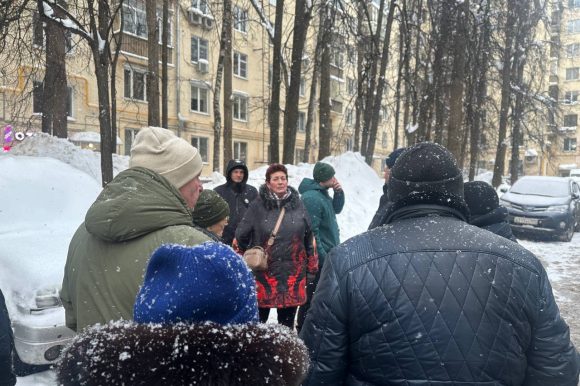 Юлия Куземина присоединилась к еженедельному обходу территории района