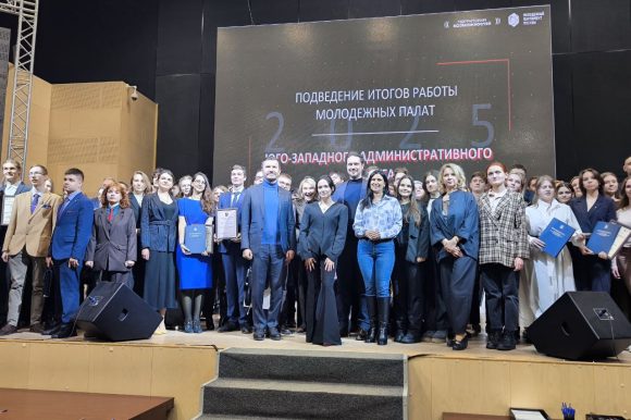 Анастасия Шутова приняла участие в подведении итогов работы молодежных палат ЮЗАО