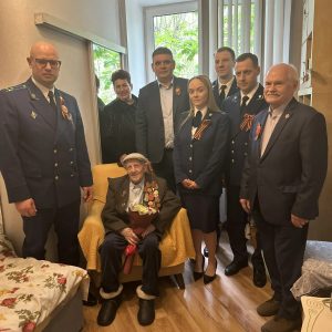 Юлия Куземина поздравила участников Войны Юлия Куземина поздравила участников Войны