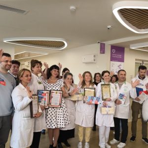 Юлия Куземина поздравила сотрудников поликлиник с Днем медицинского работника