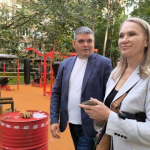 Елена Трушина вместе с коллегами прошли маршрут от улицы Вавилова до улицы Гарибальди